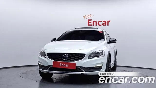 Volvo V60 2018 — фото 3