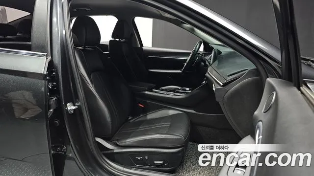 Hyundai Sonata 2020 — фото 13