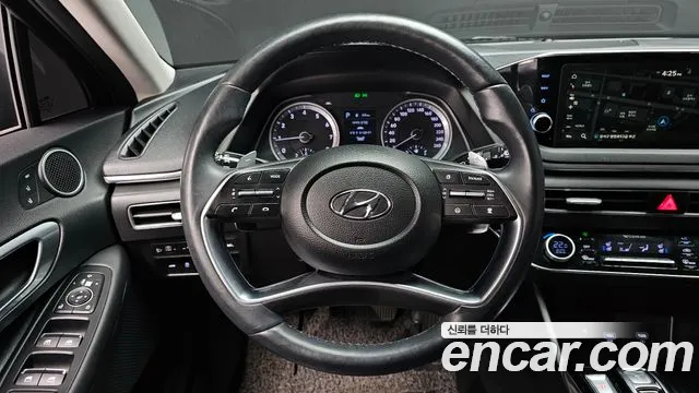 Hyundai Sonata 2020 — фото 19