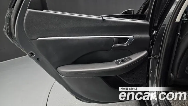 Hyundai Sonata 2020 — фото 15