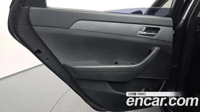 Hyundai Sonata 2019 — фото 15