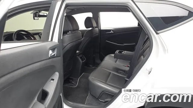 Hyundai Tucson 2016 — фото 18