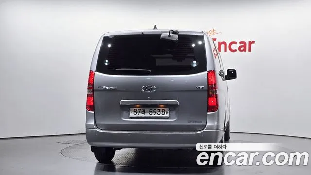 Hyundai Starex 2019 — фото 4