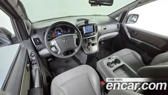 Hyundai Starex 2019 — фото 7