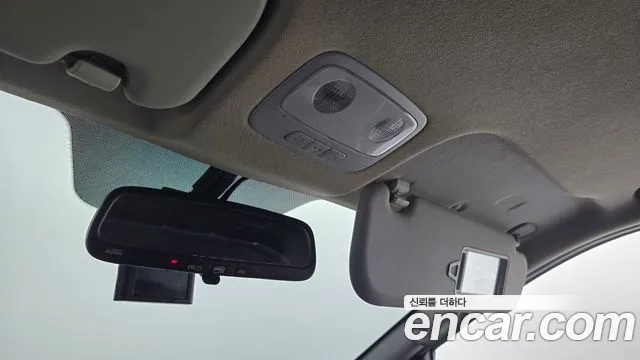 Hyundai Starex 2019 — фото 20