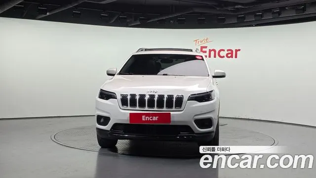 Jeep Cherokee 2019 — фото 3