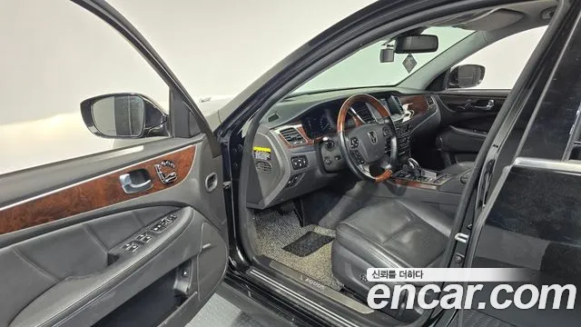 Hyundai Equus 2015 — фото 10