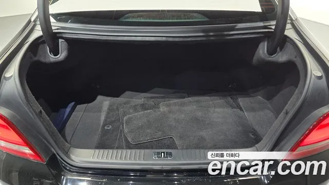 Hyundai Equus 2015 — фото 20