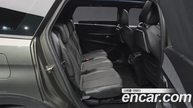 Peugeot 5008 2021 — фото 11