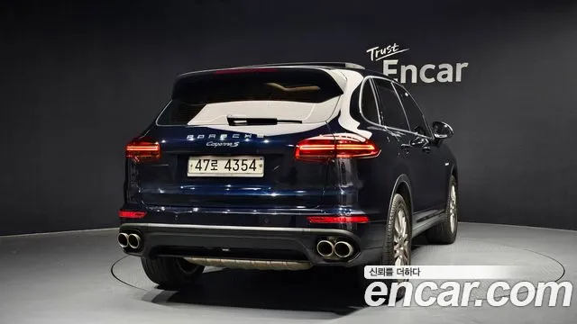 Porsche Cayenne 2015 — фото 4