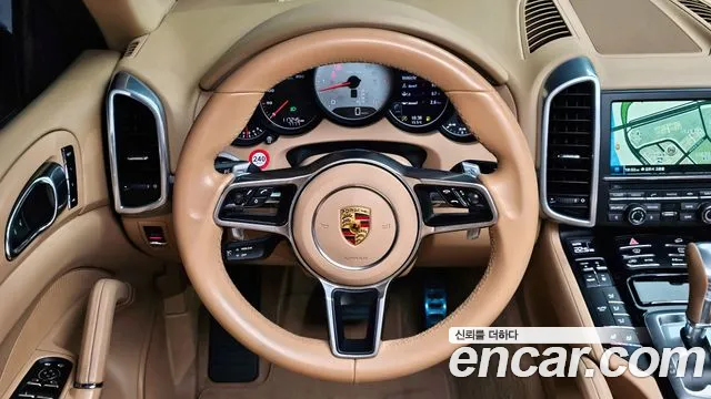 Porsche Cayenne 2015 — фото 15