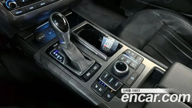 Hyundai Genesis 2015 — фото 9