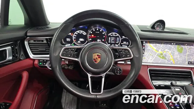 Porsche Panamera 2018 — фото 12