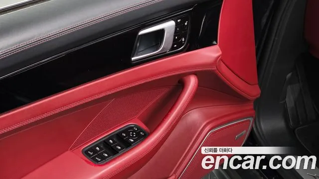 Porsche Panamera 2018 — фото 16