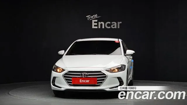 Hyundai AVANTE 2018 — фото 3