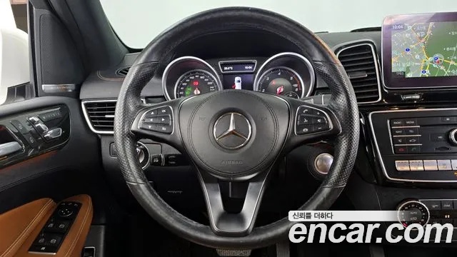 Mercedes-Benz GLS-Class 2018 — фото 19