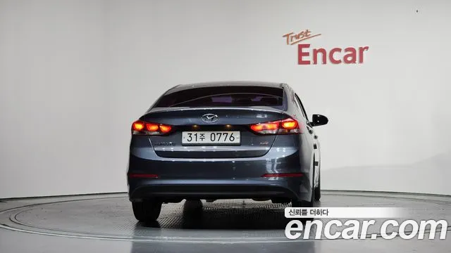 Hyundai AVANTE 2016 — фото 4