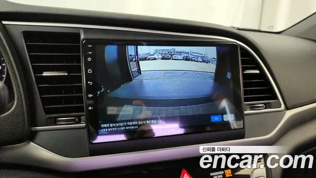 Hyundai AVANTE 2016 — фото 15