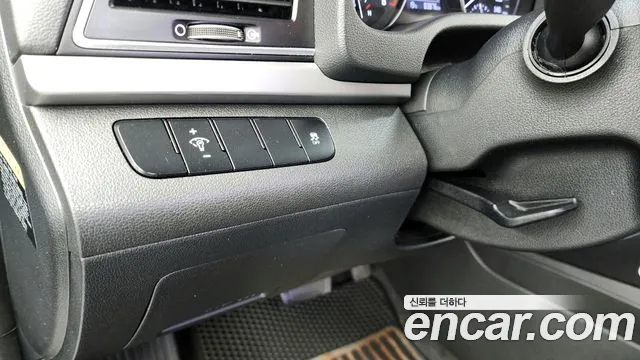 Hyundai AVANTE 2016 — фото 16