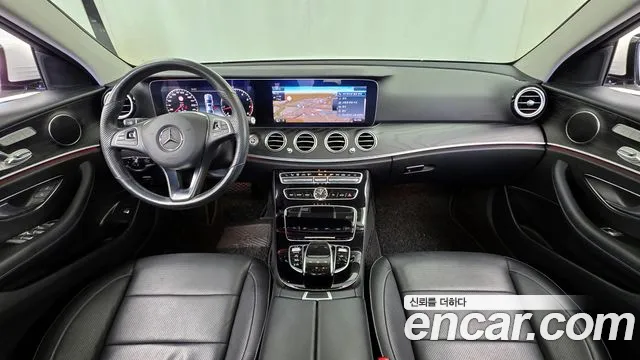 Mercedes-Benz E-Class 2017 — фото 7