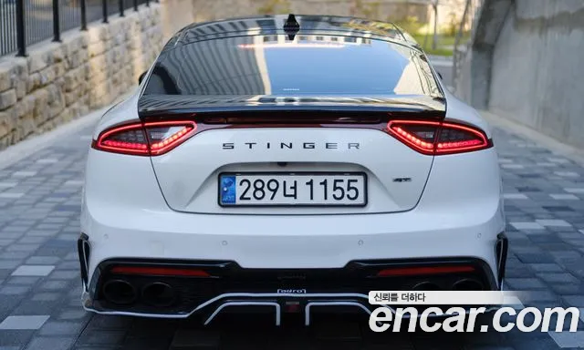 Kia Stinger 2019 — фото 12