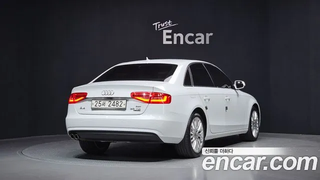 Audi A4 2015 — фото 2