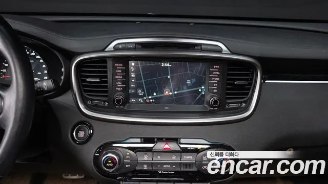 Kia Sorento 2016 — фото 20