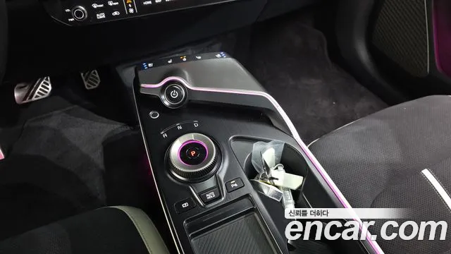Kia EV6 2025 — фото 12