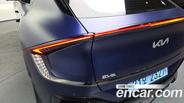 Kia EV6 2025 — фото 9