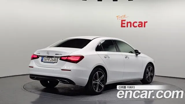 Mercedes-Benz A-Class 2024 — фото 2