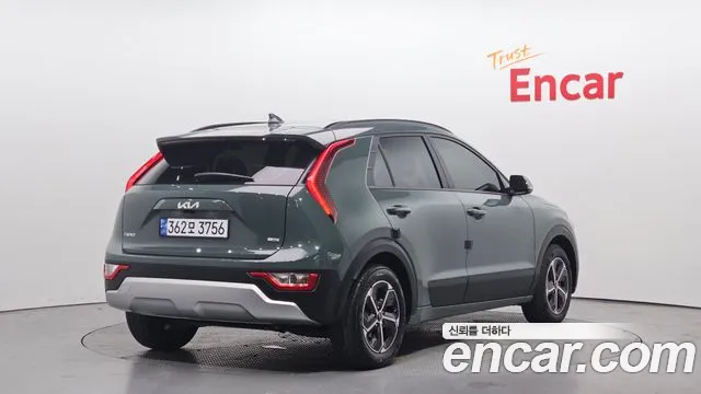 Kia Niro 2023 — фото 2