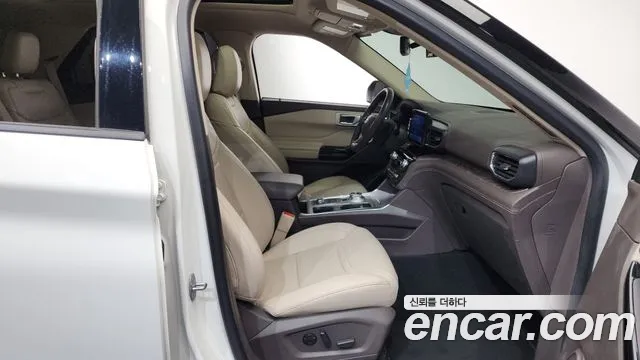 Ford Explorer 2021 — фото 15