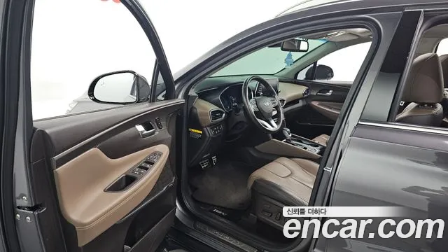 Hyundai Santafe 2019 — фото 10