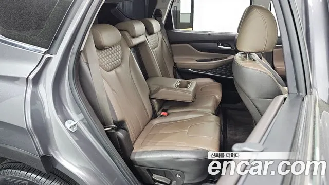 Hyundai Santafe 2019 — фото 12