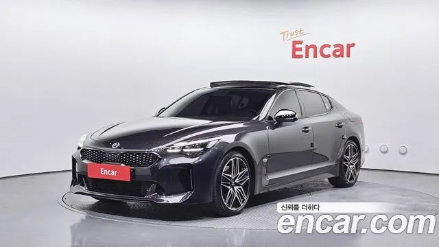 Kia Stinger 2021 — фото 1