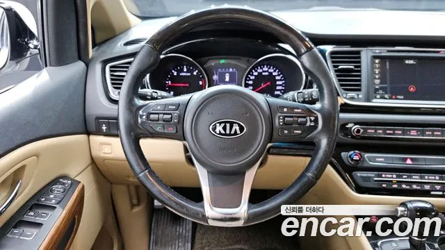Kia Canival 2016 — фото 13