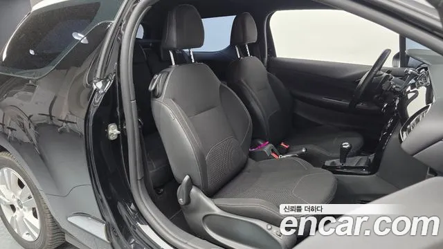 Citroen-DS DS3 2015 — фото 12