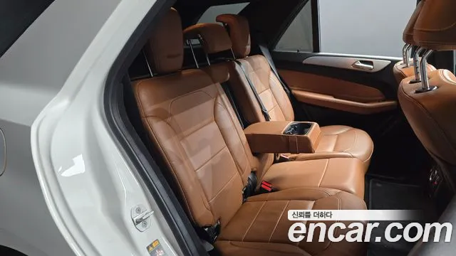 Mercedes-Benz GLE-Class 2018 — фото 17