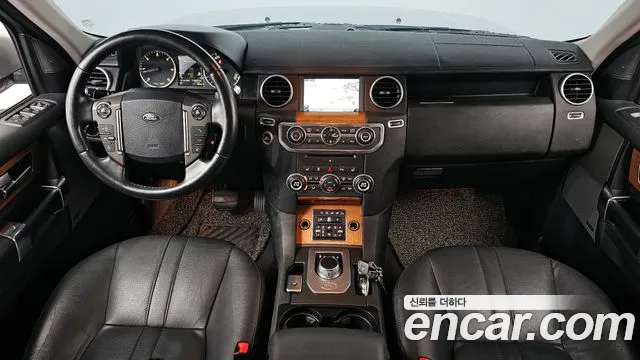 Land Rover Discovery 2015 — фото 7
