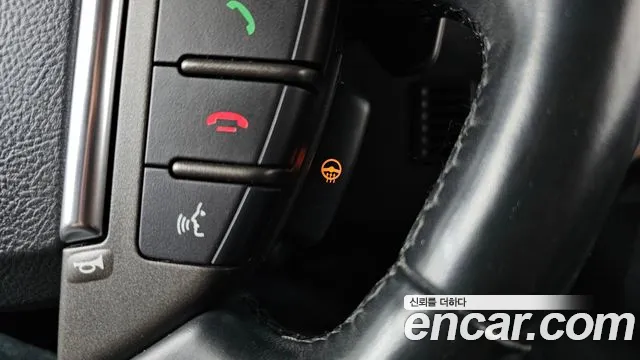 Land Rover Discovery 2015 — фото 19