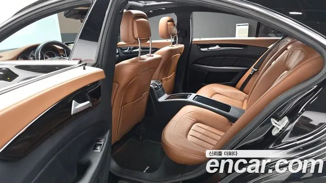 Mercedes-Benz CLS-Class 2017 — фото 12