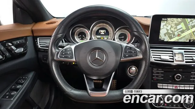 Mercedes-Benz CLS-Class 2017 — фото 13