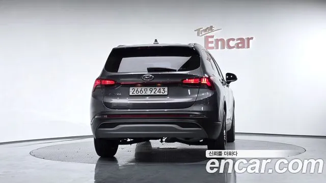 Hyundai Santafe 2022 — фото 4