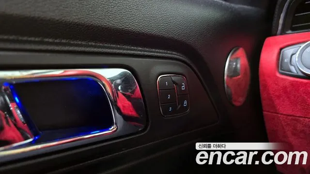 Ford Mustang 2015 — фото 17