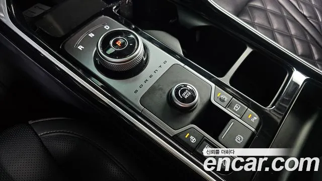 Kia Sorento 2023 — фото 12