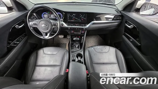 Kia Niro 2020 — фото 10