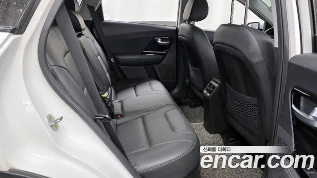 Kia Niro 2020 — фото 18