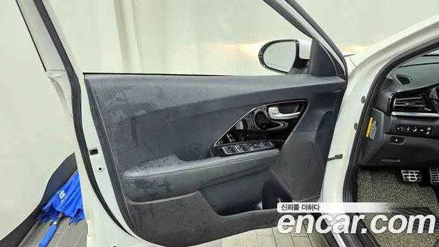 Kia Niro 2020 — фото 14