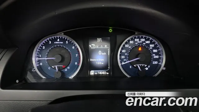 Toyota Camry 2015 — фото 8