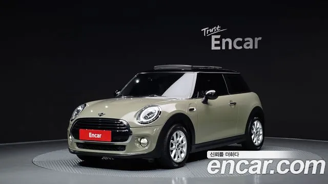 Mini Cooper 2019 — фото 1